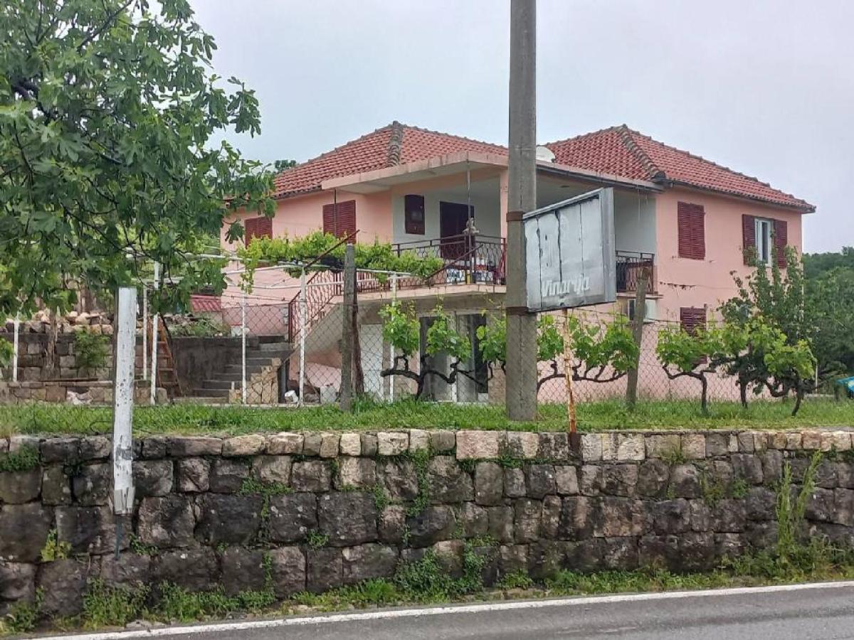 Apartments Stankovic & Boat Tours فيربازار المظهر الخارجي الصورة